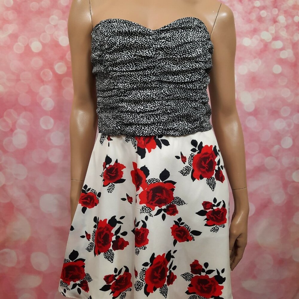 Guess Rose Dot Floral Strapless Dress US size 10 red Black Fit flare Above Knee